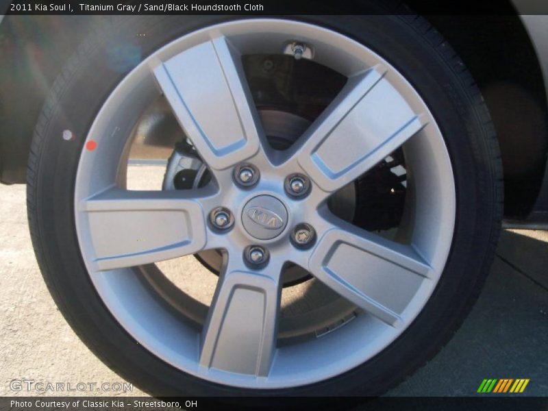 Titanium Gray / Sand/Black Houndstooth Cloth 2011 Kia Soul !