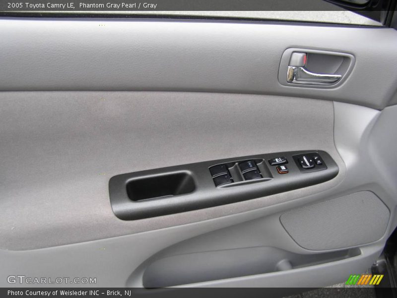 Phantom Gray Pearl / Gray 2005 Toyota Camry LE