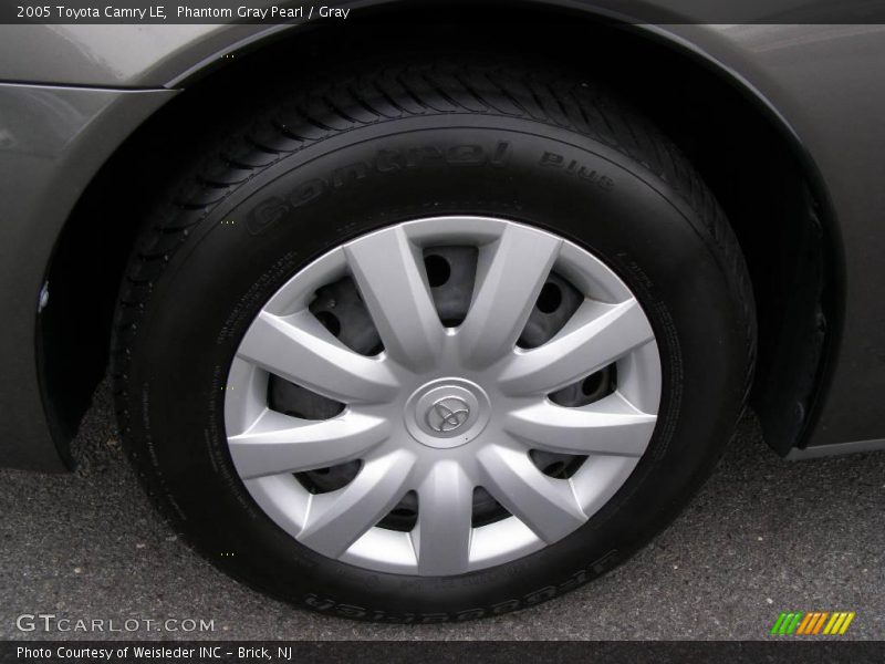Phantom Gray Pearl / Gray 2005 Toyota Camry LE