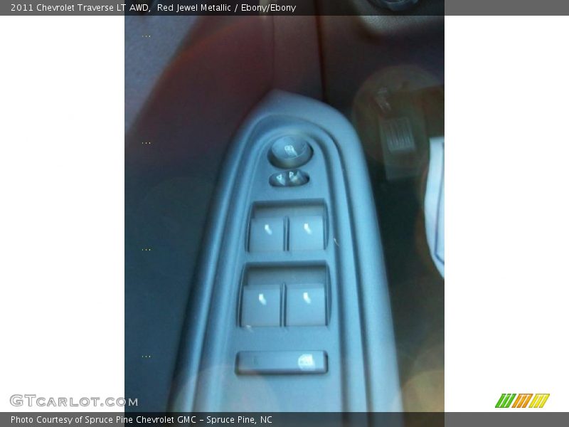 Red Jewel Metallic / Ebony/Ebony 2011 Chevrolet Traverse LT AWD