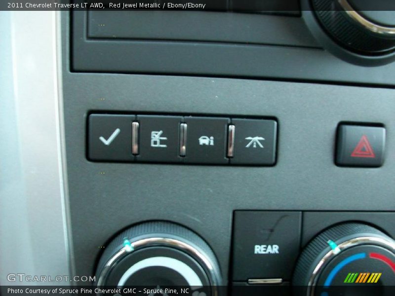 Red Jewel Metallic / Ebony/Ebony 2011 Chevrolet Traverse LT AWD