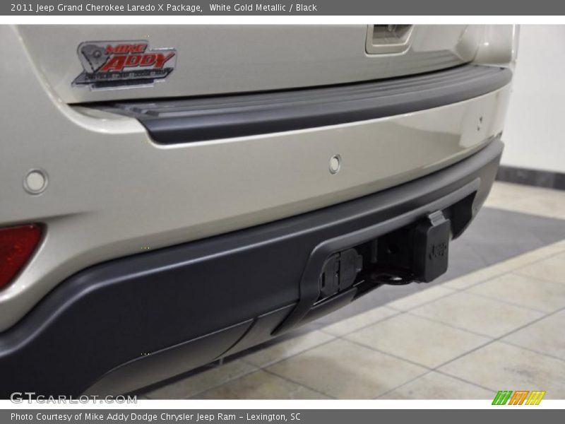 White Gold Metallic / Black 2011 Jeep Grand Cherokee Laredo X Package