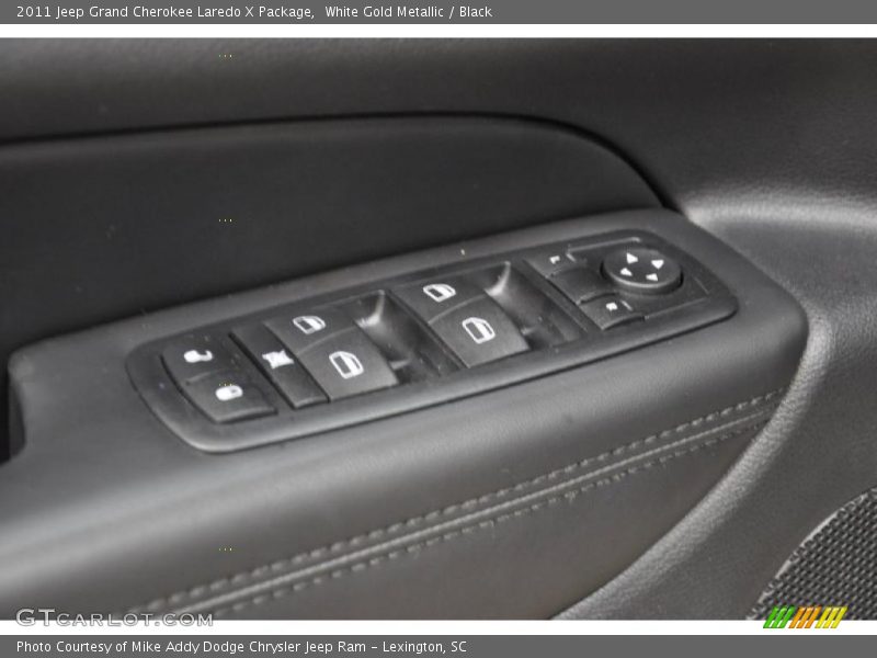 White Gold Metallic / Black 2011 Jeep Grand Cherokee Laredo X Package