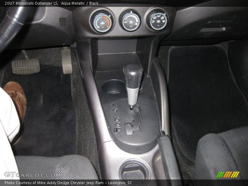 Aqua Metallic / Black 2007 Mitsubishi Outlander LS