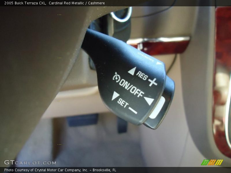 Controls of 2005 Terraza CXL