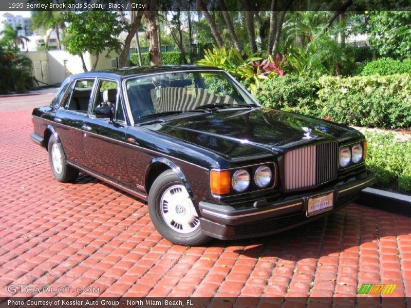 Front 3/4 View of 1995 Brooklands Sedan