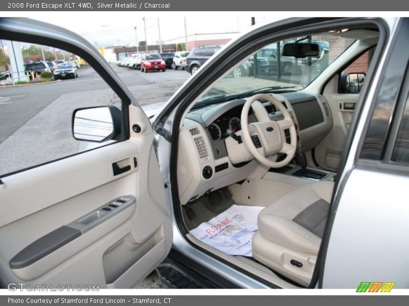 Silver Metallic / Charcoal 2008 Ford Escape XLT 4WD