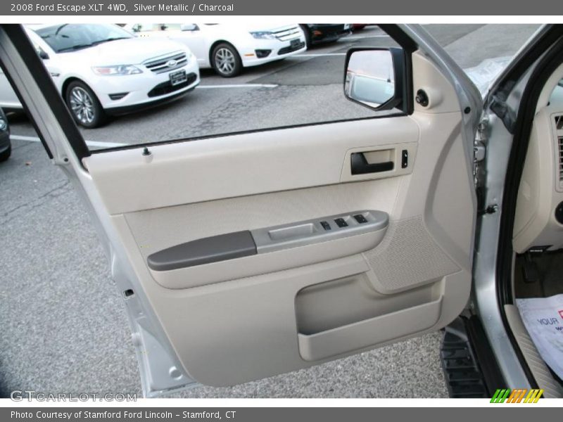 Silver Metallic / Charcoal 2008 Ford Escape XLT 4WD