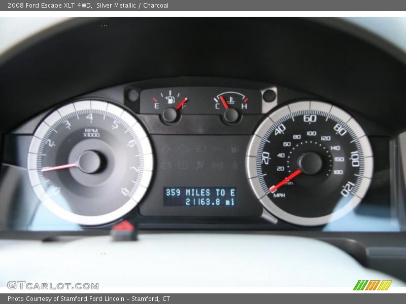Silver Metallic / Charcoal 2008 Ford Escape XLT 4WD