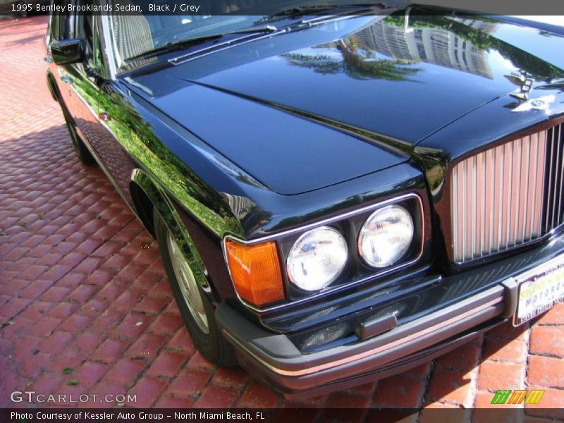 Black / Grey 1995 Bentley Brooklands Sedan