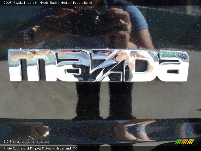 Mystic Black / Medium Pebble Beige 2005 Mazda Tribute s