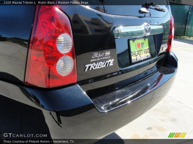 Mystic Black / Medium Pebble Beige 2005 Mazda Tribute s