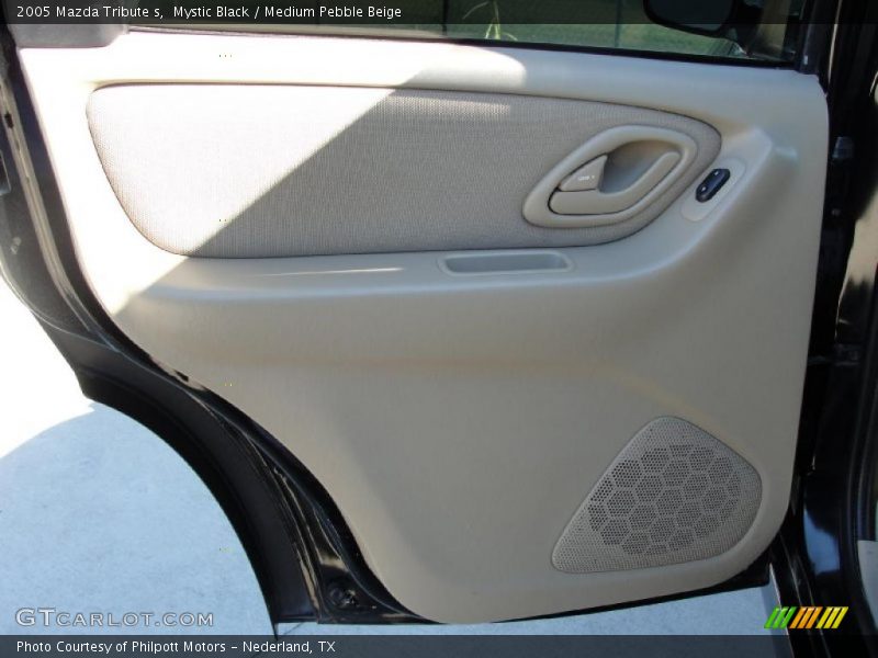 Mystic Black / Medium Pebble Beige 2005 Mazda Tribute s