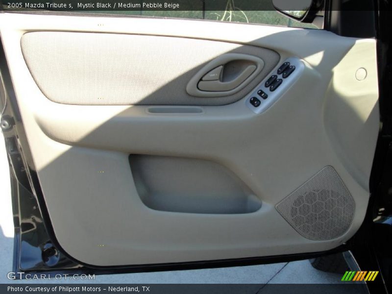 Mystic Black / Medium Pebble Beige 2005 Mazda Tribute s