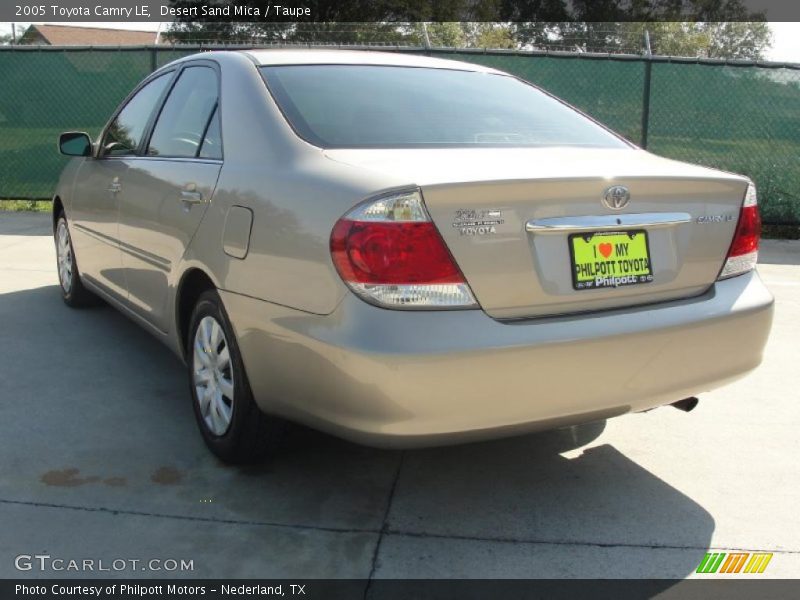 Desert Sand Mica / Taupe 2005 Toyota Camry LE