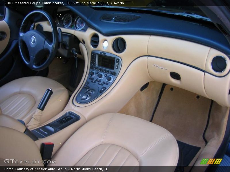  2003 Coupe Cambiocorsa Avorio Interior
