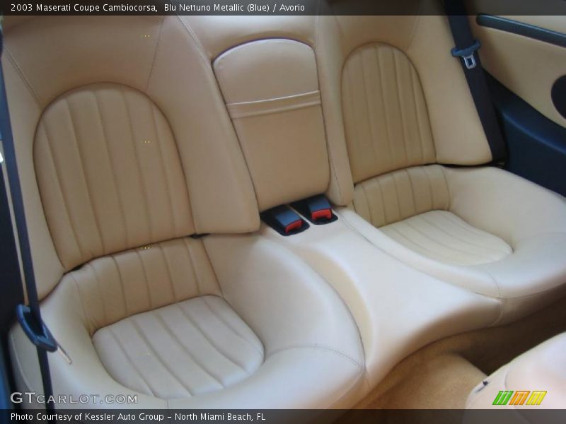  2003 Coupe Cambiocorsa Avorio Interior