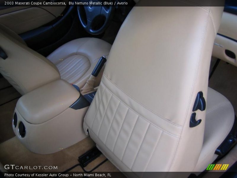  2003 Coupe Cambiocorsa Avorio Interior