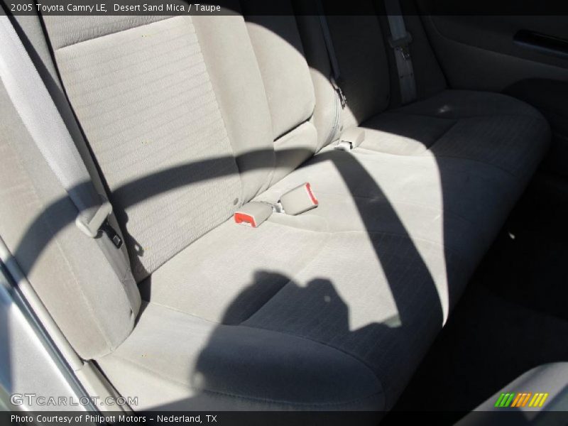 Desert Sand Mica / Taupe 2005 Toyota Camry LE