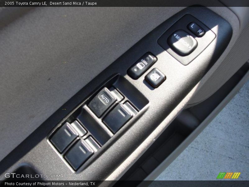 Desert Sand Mica / Taupe 2005 Toyota Camry LE