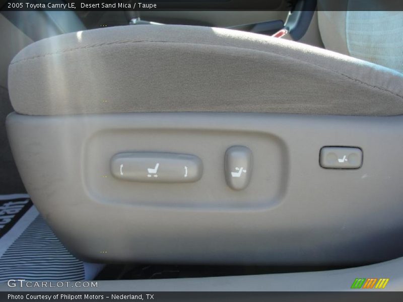 Desert Sand Mica / Taupe 2005 Toyota Camry LE