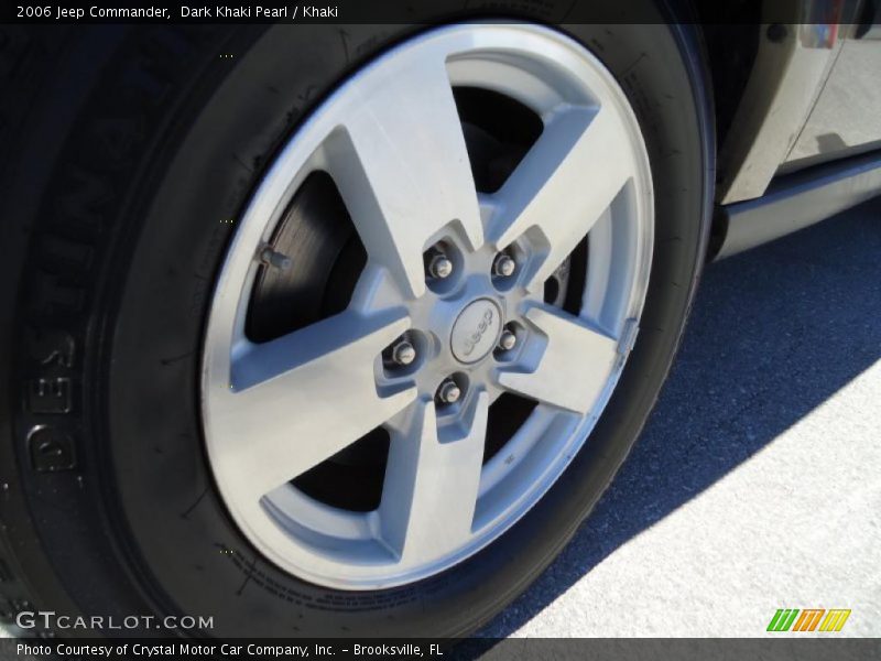 Dark Khaki Pearl / Khaki 2006 Jeep Commander