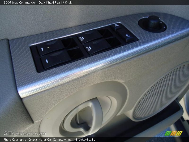 Dark Khaki Pearl / Khaki 2006 Jeep Commander