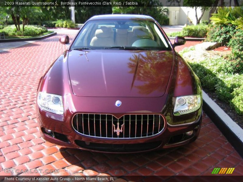 Bordeaux Pontevecchio (Dark Red) / Sabbia 2009 Maserati Quattroporte S