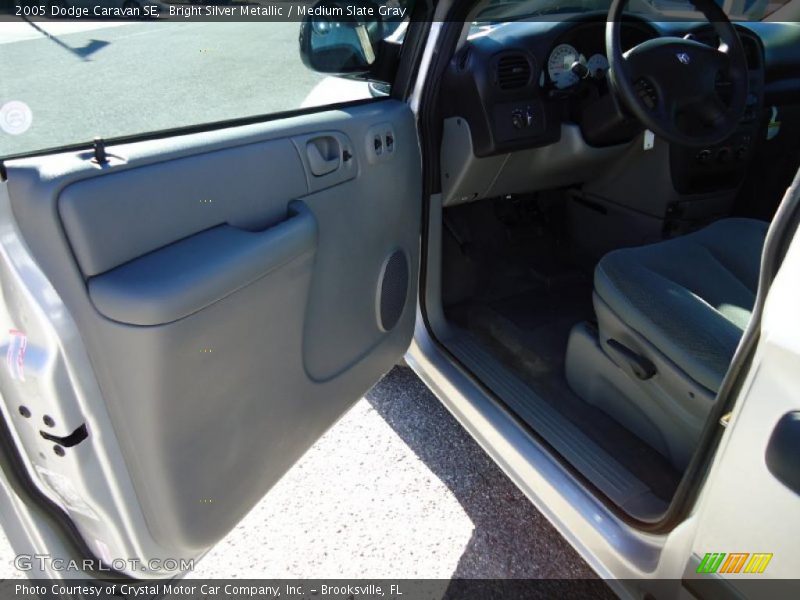 Bright Silver Metallic / Medium Slate Gray 2005 Dodge Caravan SE