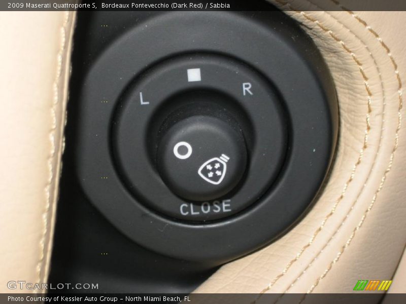 Bordeaux Pontevecchio (Dark Red) / Sabbia 2009 Maserati Quattroporte S