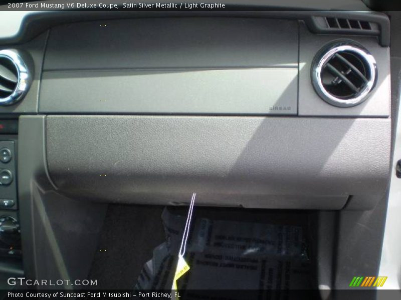 Satin Silver Metallic / Light Graphite 2007 Ford Mustang V6 Deluxe Coupe