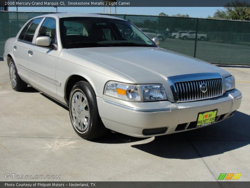 Front 3/4 View of 2008 Grand Marquis GS