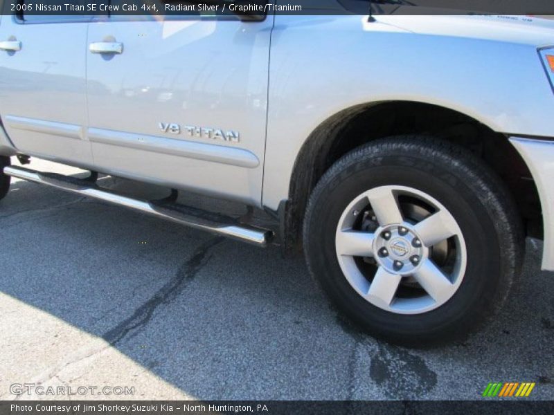 Radiant Silver / Graphite/Titanium 2006 Nissan Titan SE Crew Cab 4x4