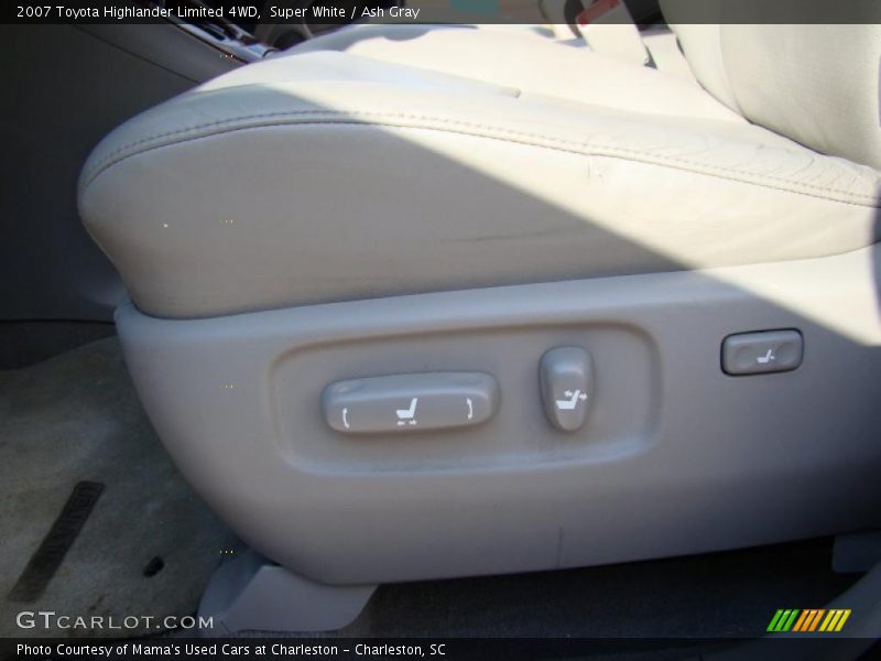 Super White / Ash Gray 2007 Toyota Highlander Limited 4WD