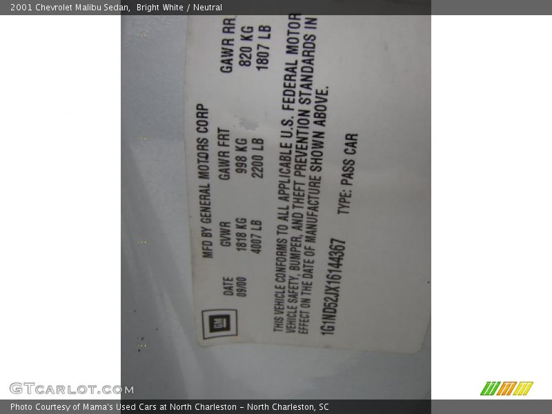 Bright White / Neutral 2001 Chevrolet Malibu Sedan