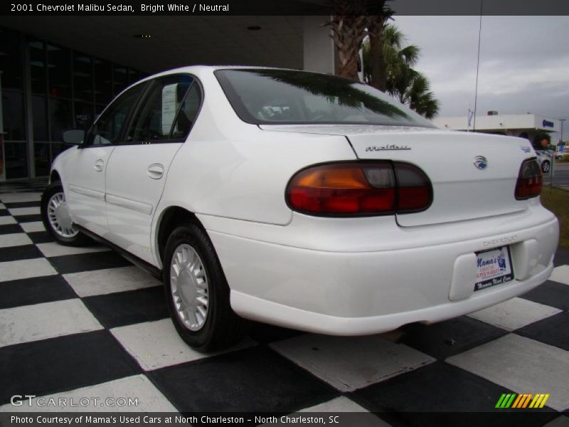 Bright White / Neutral 2001 Chevrolet Malibu Sedan