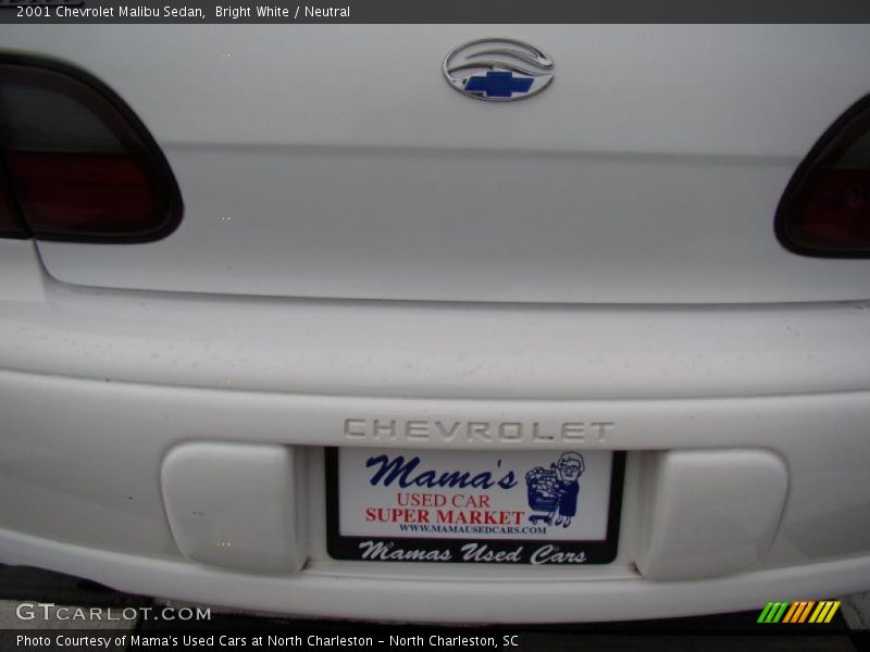 Bright White / Neutral 2001 Chevrolet Malibu Sedan