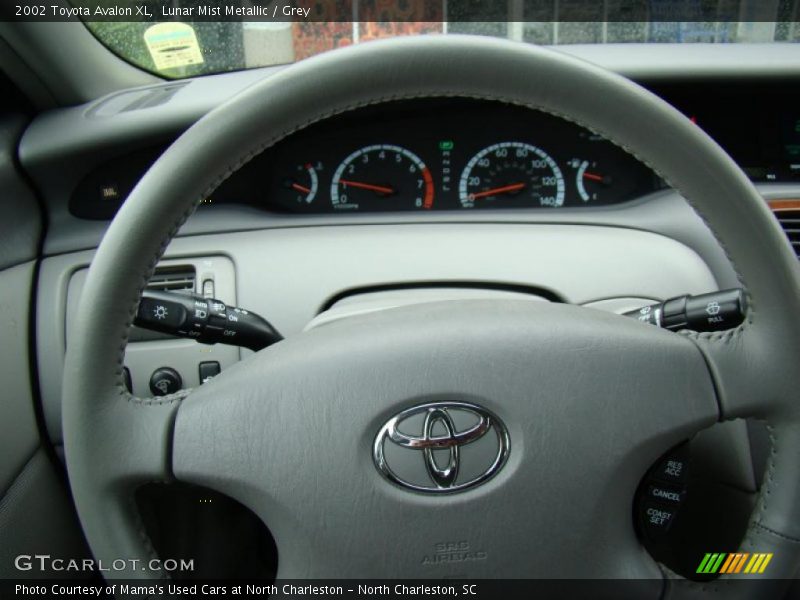 Lunar Mist Metallic / Grey 2002 Toyota Avalon XL