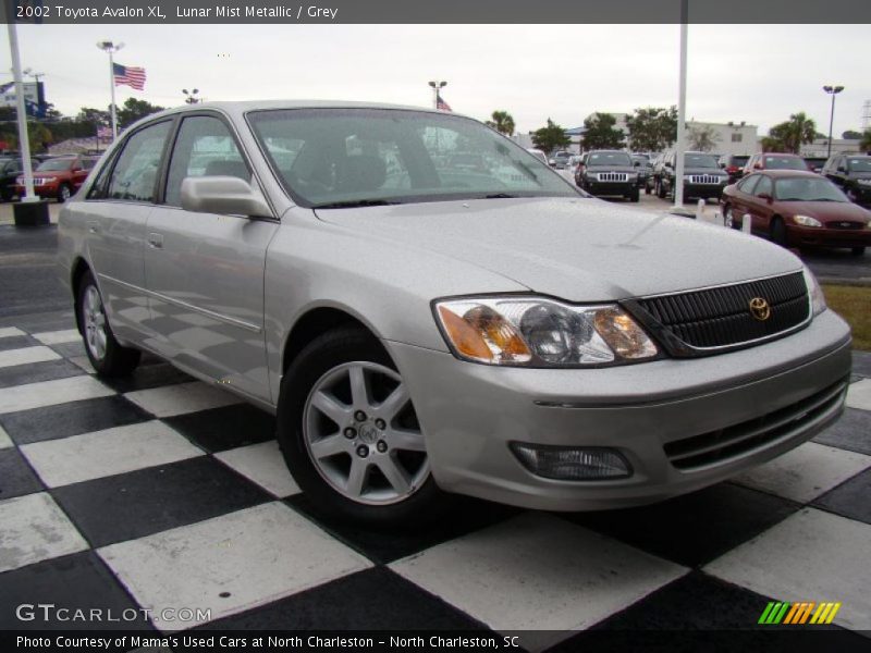 Lunar Mist Metallic / Grey 2002 Toyota Avalon XL