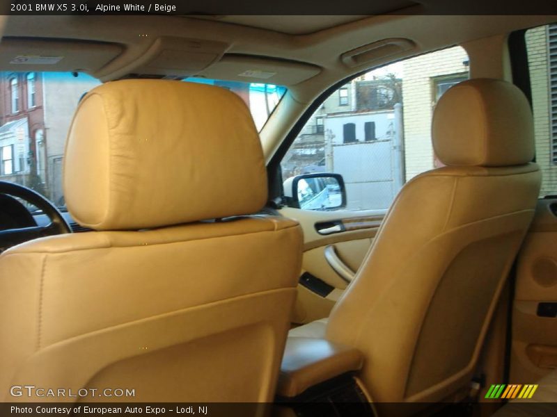 Alpine White / Beige 2001 BMW X5 3.0i