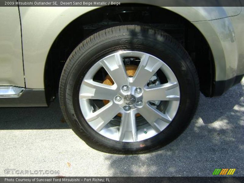 Desert Sand Beige Metallic / Beige 2009 Mitsubishi Outlander SE