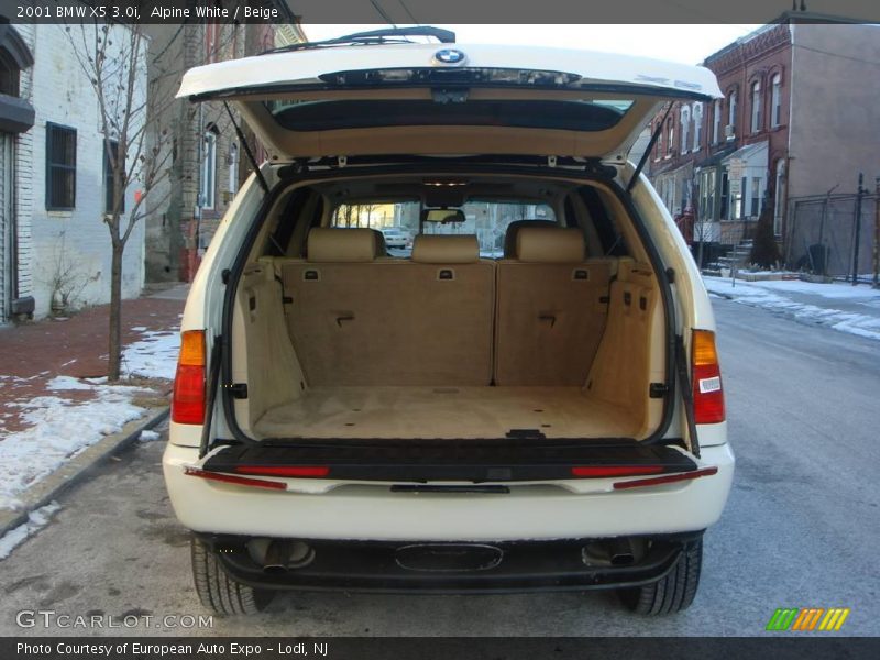 Alpine White / Beige 2001 BMW X5 3.0i