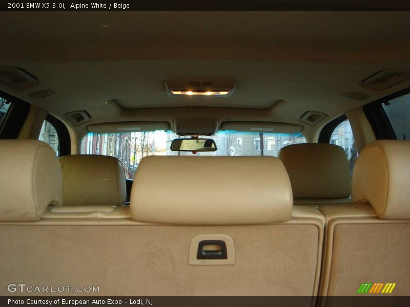 Alpine White / Beige 2001 BMW X5 3.0i