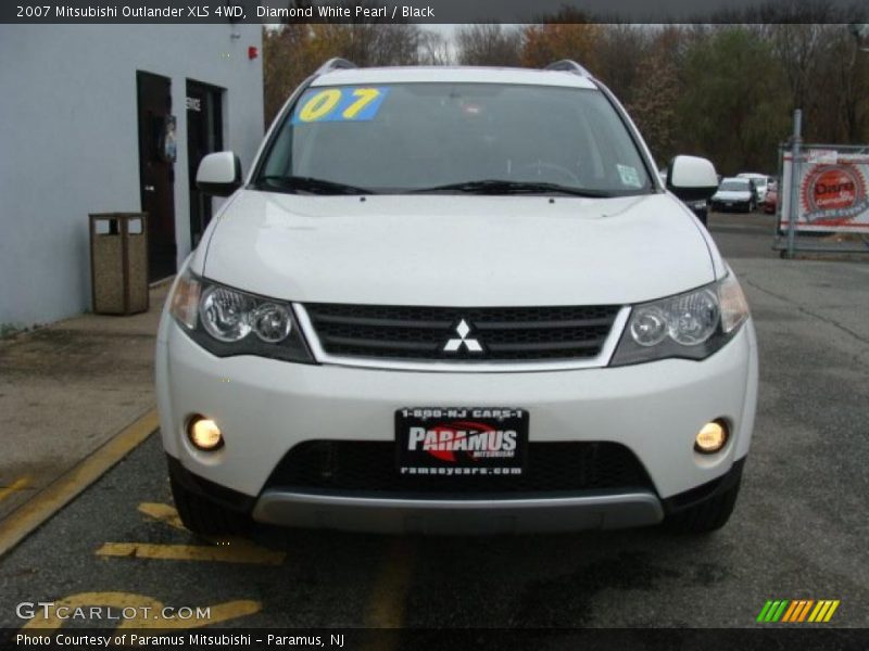 Diamond White Pearl / Black 2007 Mitsubishi Outlander XLS 4WD