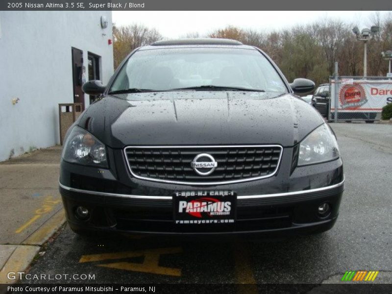 Super Black / Blond 2005 Nissan Altima 3.5 SE