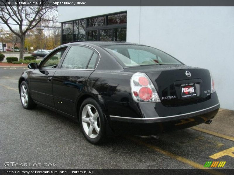 Super Black / Blond 2005 Nissan Altima 3.5 SE