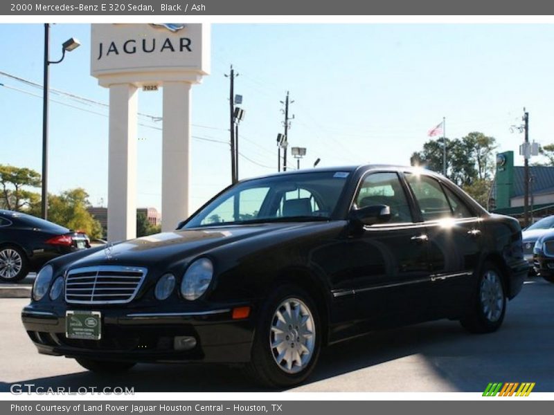 Black / Ash 2000 Mercedes-Benz E 320 Sedan
