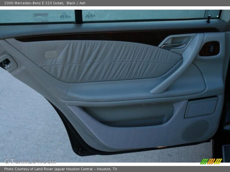 Black / Ash 2000 Mercedes-Benz E 320 Sedan