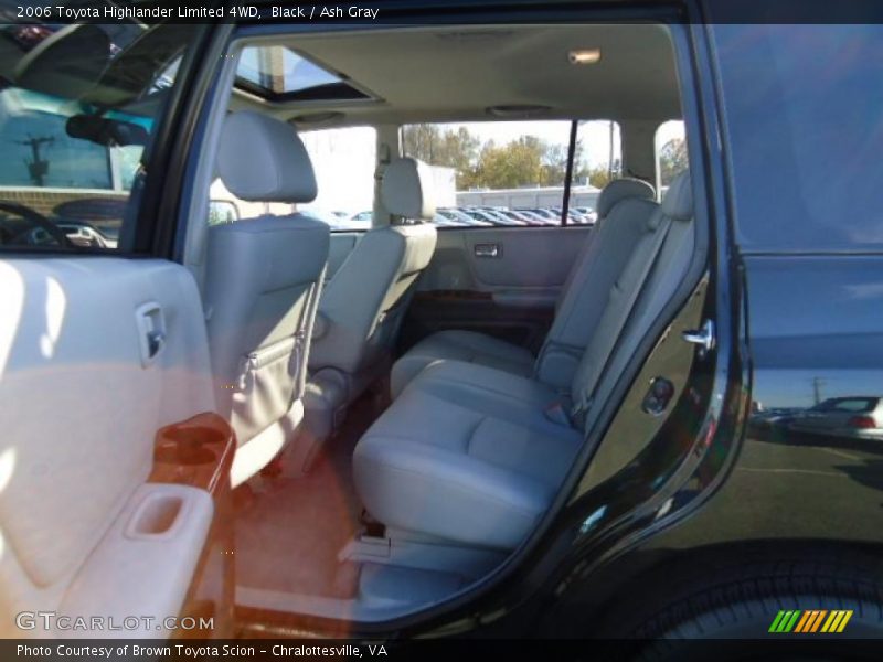 Black / Ash Gray 2006 Toyota Highlander Limited 4WD