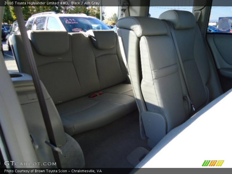 Black / Ash Gray 2006 Toyota Highlander Limited 4WD